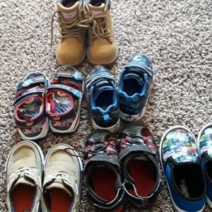 Todler shoes  size 9